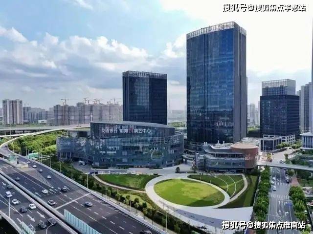 森林地址价格户型_容积率售楼处_营销中心中企云萃森林售楼处电线上海浦东中企云萃(图3)